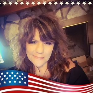 Meet your Posher, Suzee